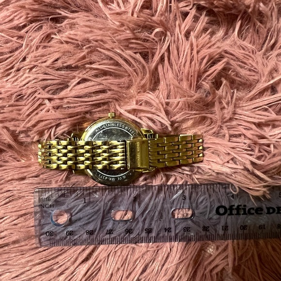 Michael Kors Watch- Melissa stainless steel gold logo MK4371. - Picture 10 of 10